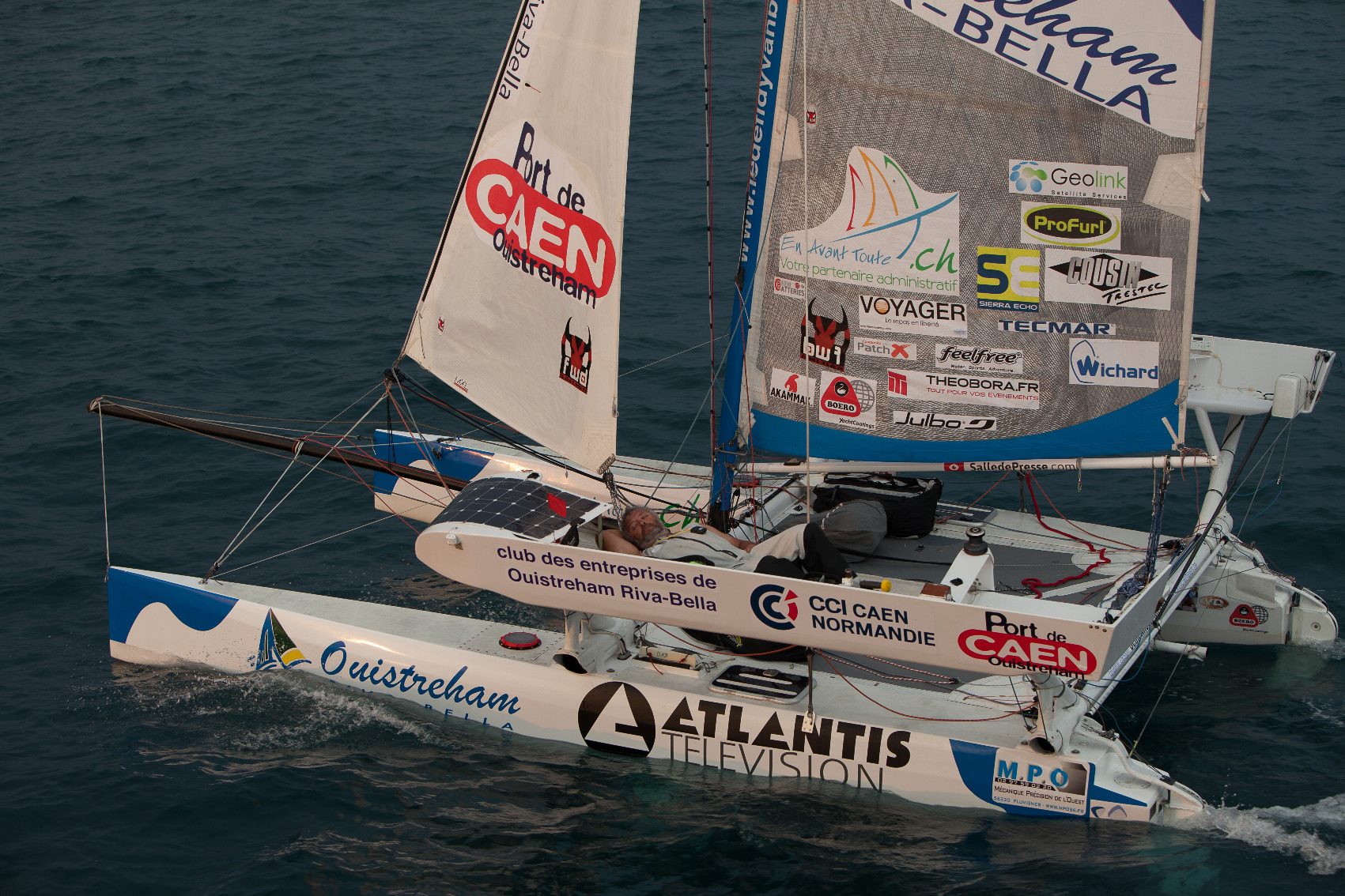 catamaran laurent bourgnon